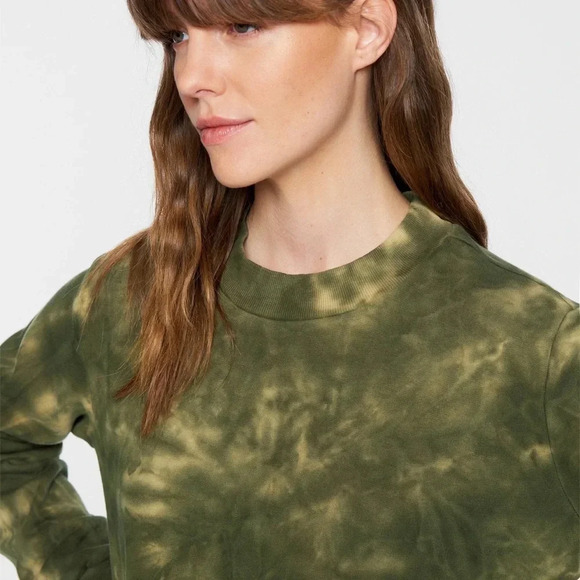 Pam & Gela Tie Dye Crop Sweatshirt, olive - Picture 4 of 8